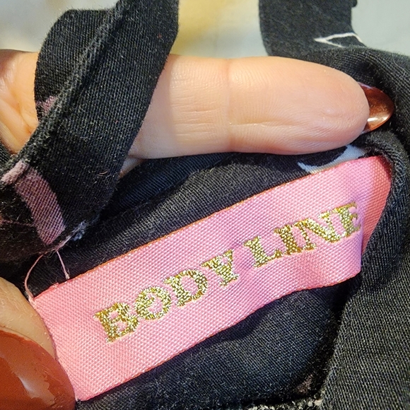 BODY LINE Girls Black Musical Note Suspender Skirt Size 40 - Picture 2 of 12